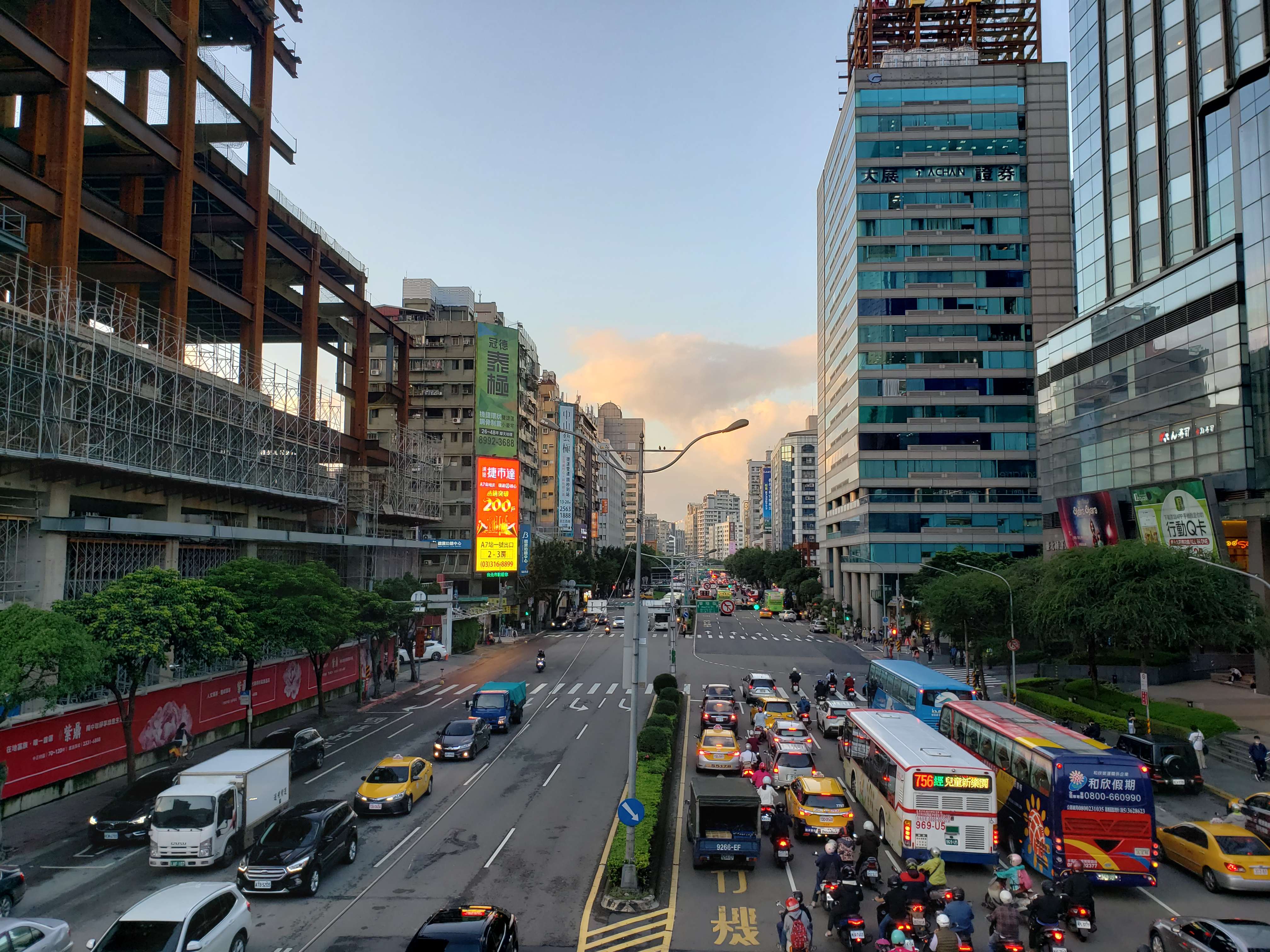 Taipei Shopping Street